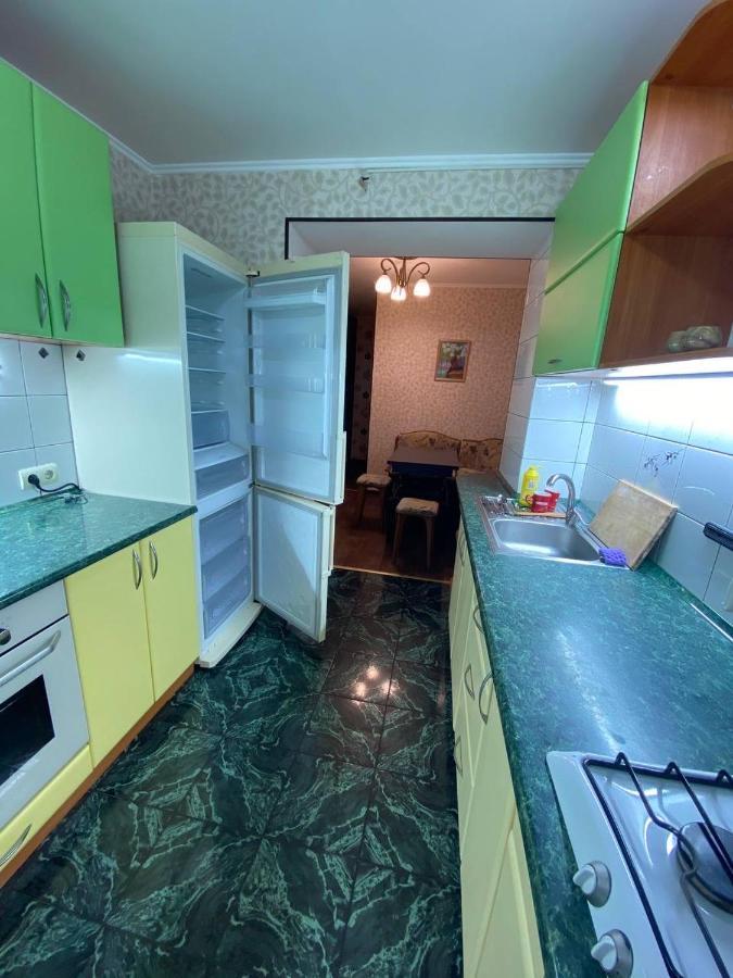 Шикарнейшие Апартаменты Chornomorsk Exterior foto